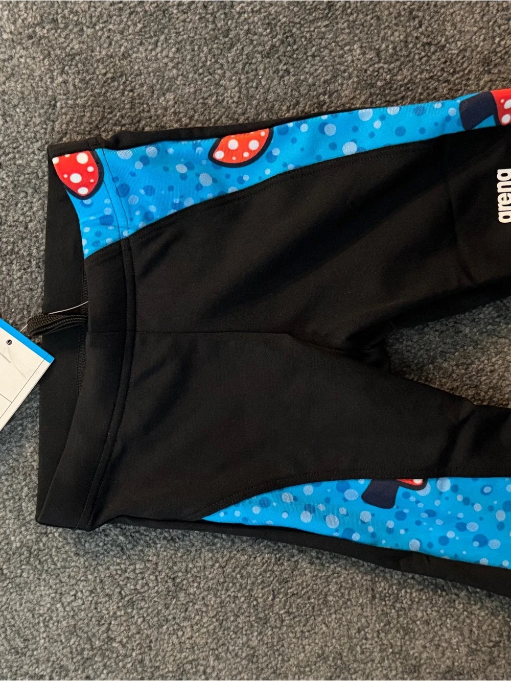 Arena Black Mushroom-Print Jammer Swim Shorts size 22 youth (~14-16T)